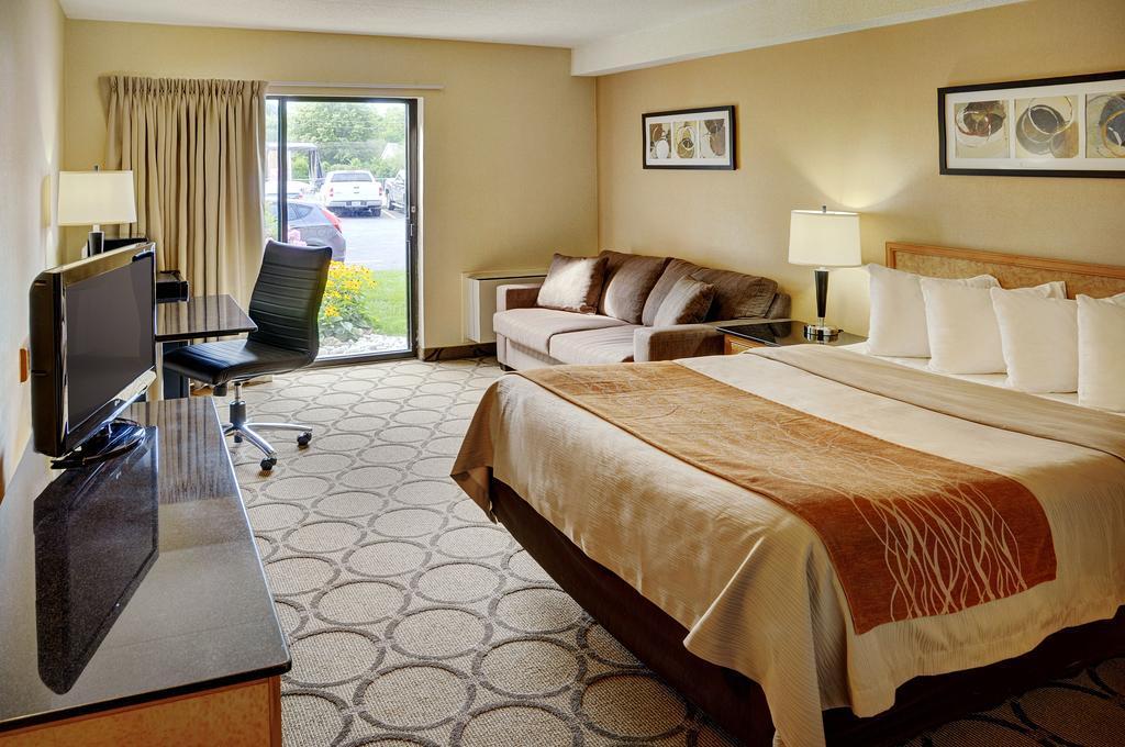Comfort Inn Cobourg Bagian luar foto