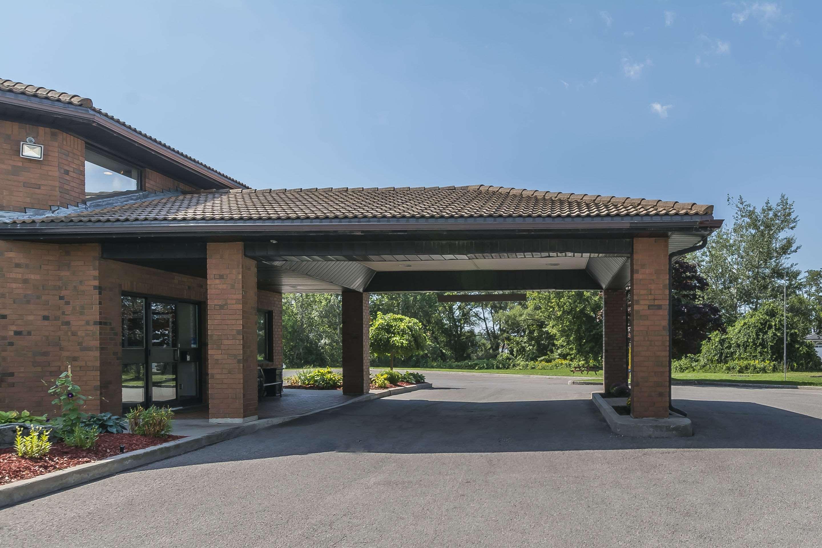 Comfort Inn Cobourg Bagian luar foto