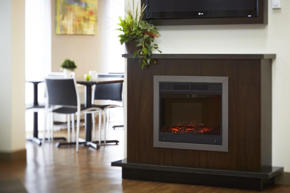 Comfort Inn Cobourg Bagian luar foto
