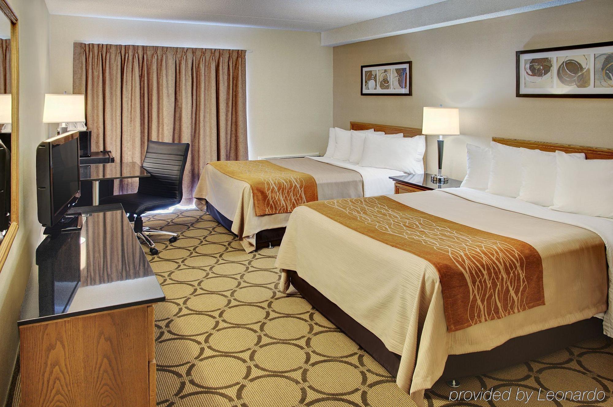 Comfort Inn Cobourg Bagian luar foto
