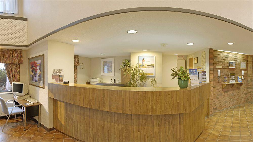 Comfort Inn Cobourg Bagian luar foto